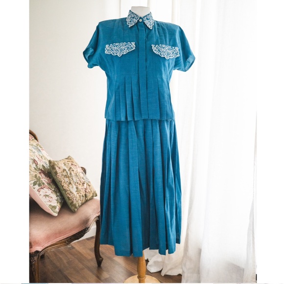 80s does 40s Western Teal Blue Blouse and Pleated Midi Skirt Vintage 2 Piece Set - Picture 1 of 7